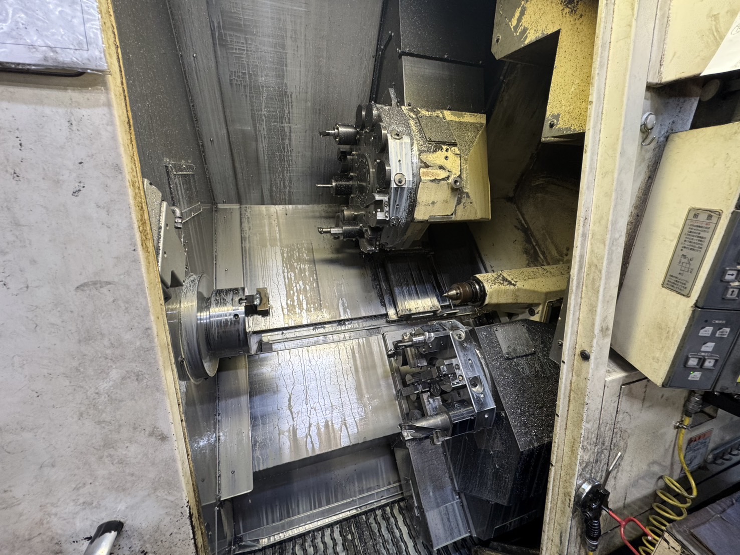 OKUMA LU300MY